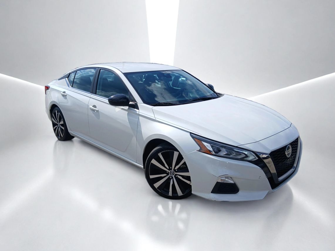 2021 Nissan Altima 2.5 SR Sedan 4D