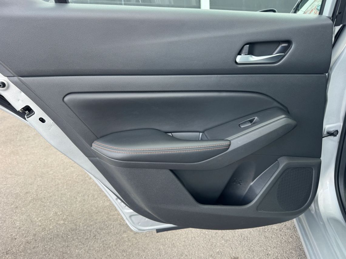 2021 Nissan Altima 2.5 SR Sedan 4D