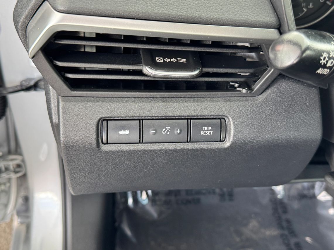 2021 Nissan Altima 2.5 SR Sedan 4D