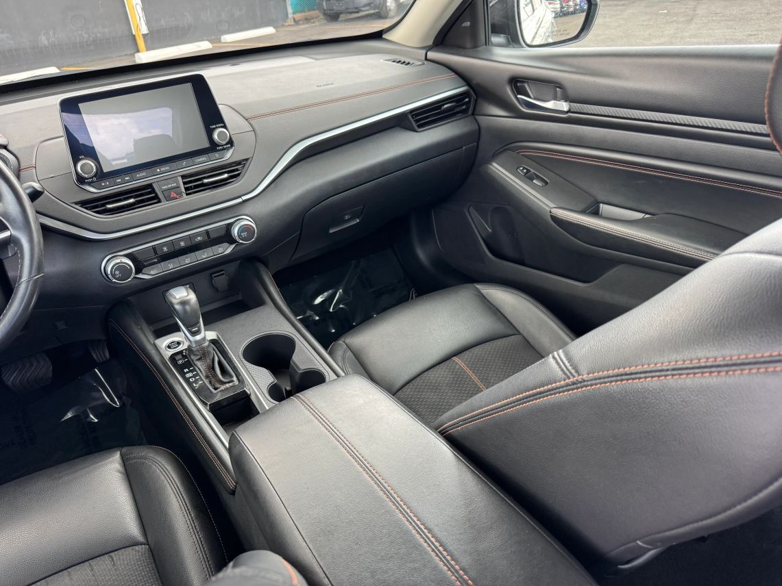 2021 Nissan Altima 2.5 SR Sedan 4D