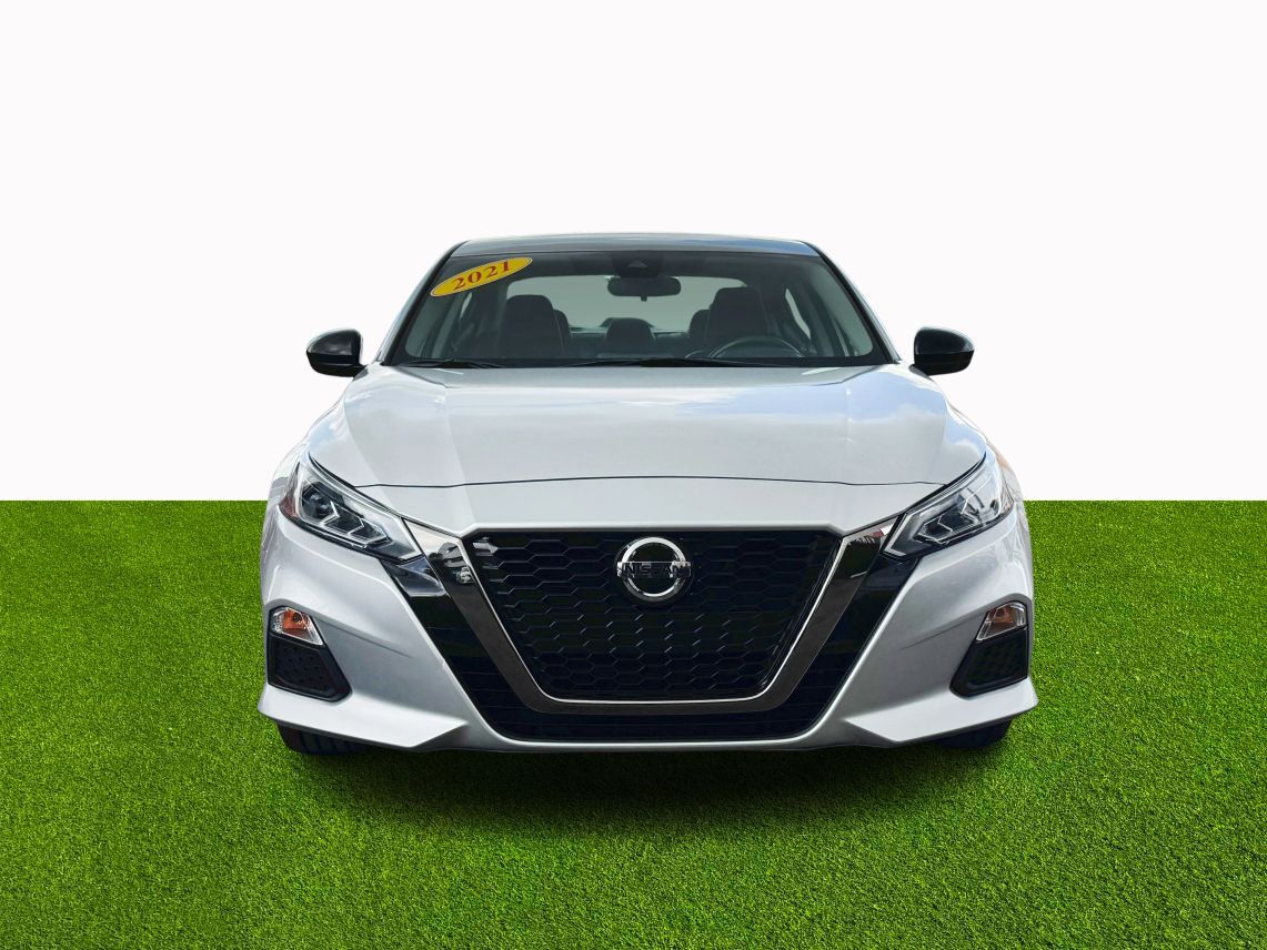 2021 Nissan Altima 2.5 SR Sedan 4D