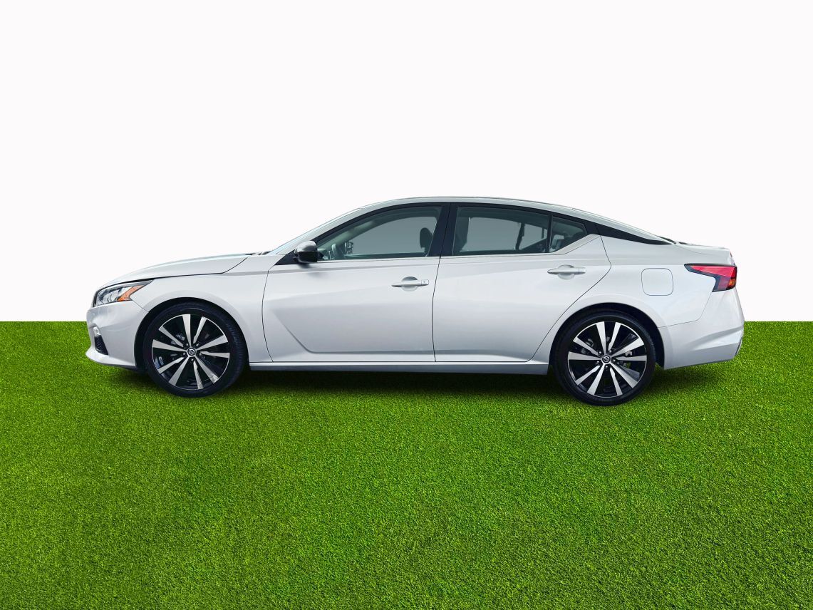 2021 Nissan Altima 2.5 SR Sedan 4D
