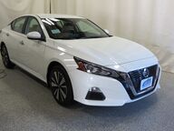 2021 Nissan Altima 2.5 SV AWD Sedan Eau Claire WI 2021 Nissan Altima 2.5 SV AWD Sedan Eau Claire WI