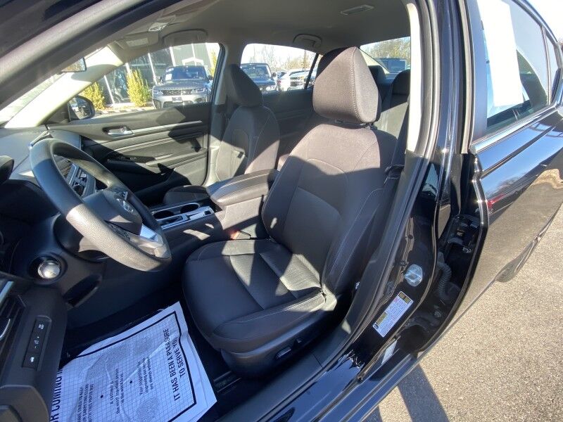 2021 Nissan Altima 2.5 SV Bristol  PA