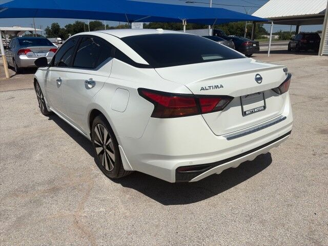2021 Nissan Altima 2.5 SV