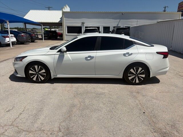 2021 Nissan Altima 2.5 SV