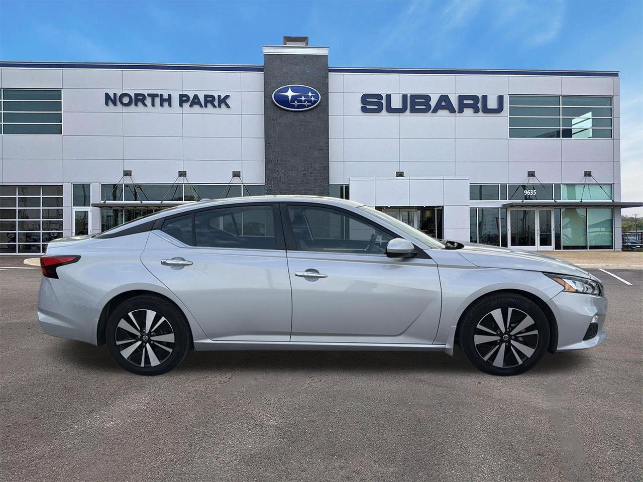 2021 Nissan Altima 2.5 SV