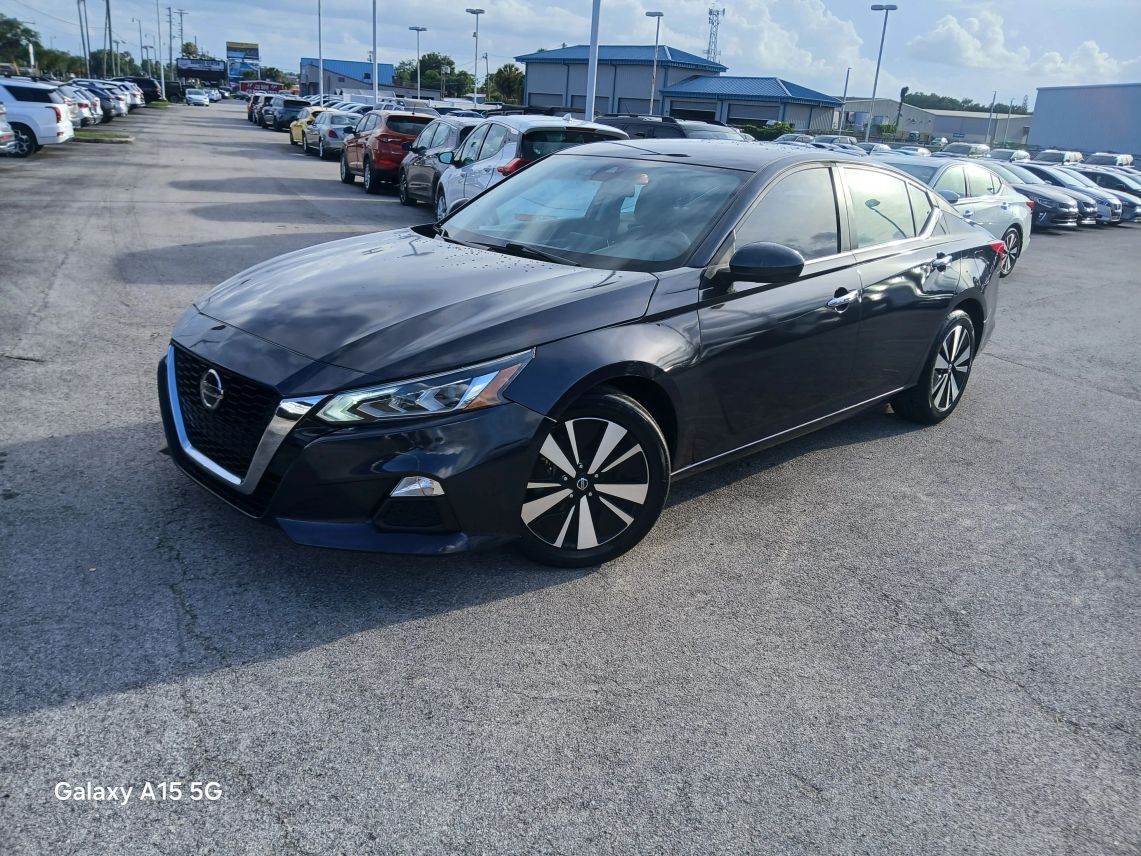 2021 Nissan Altima 2.5 SV Sedan 4D