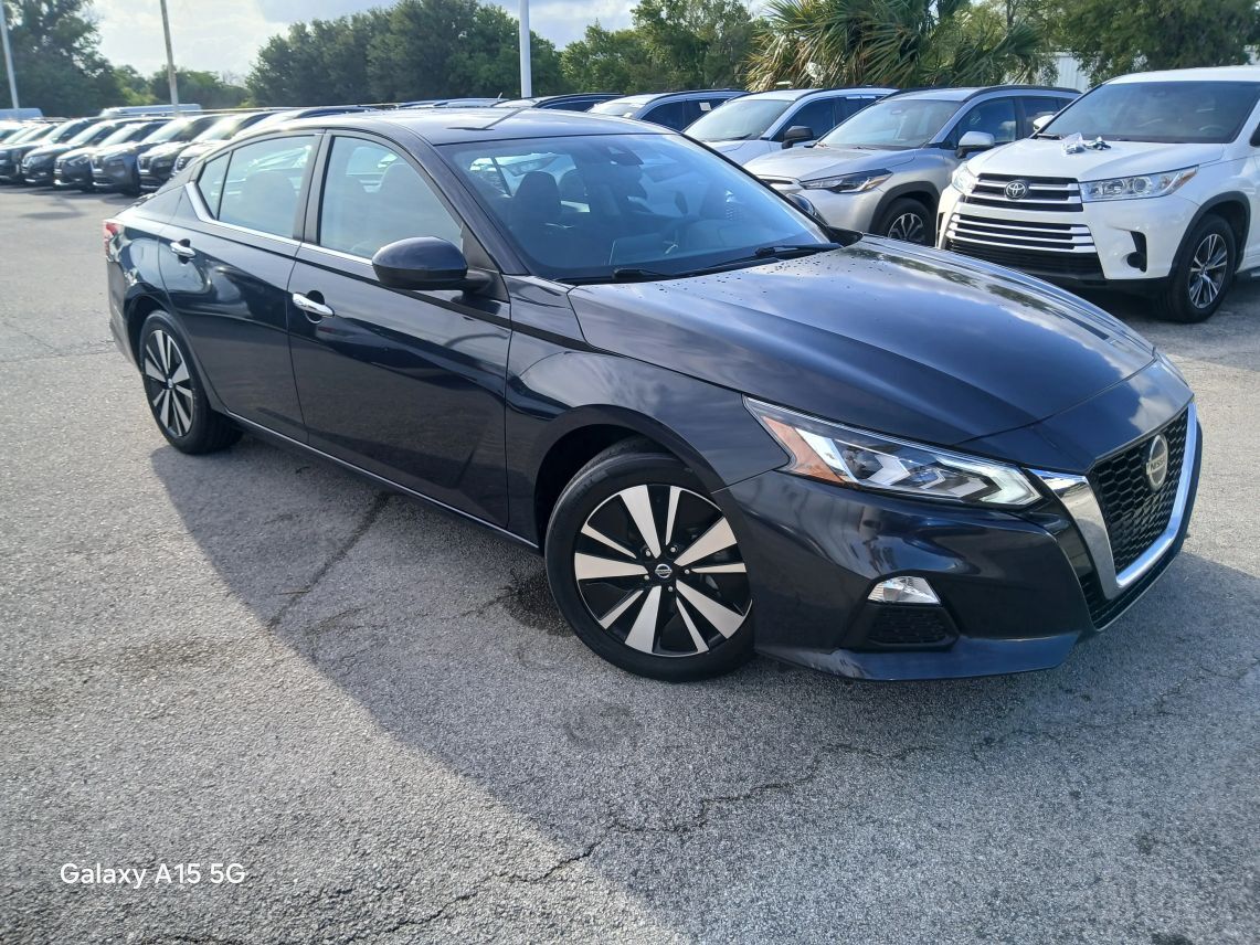 2021 Nissan Altima 2.5 SV Sedan 4D