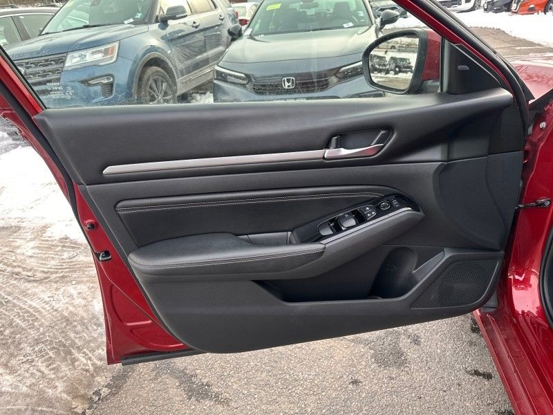 2021 Nissan Altima 2.5 SV Worcester MA