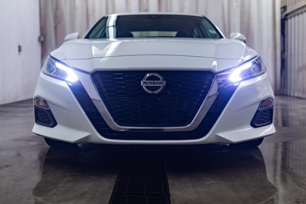 2021 Nissan Altima AWD SE PSeat BCam Red Deer AB