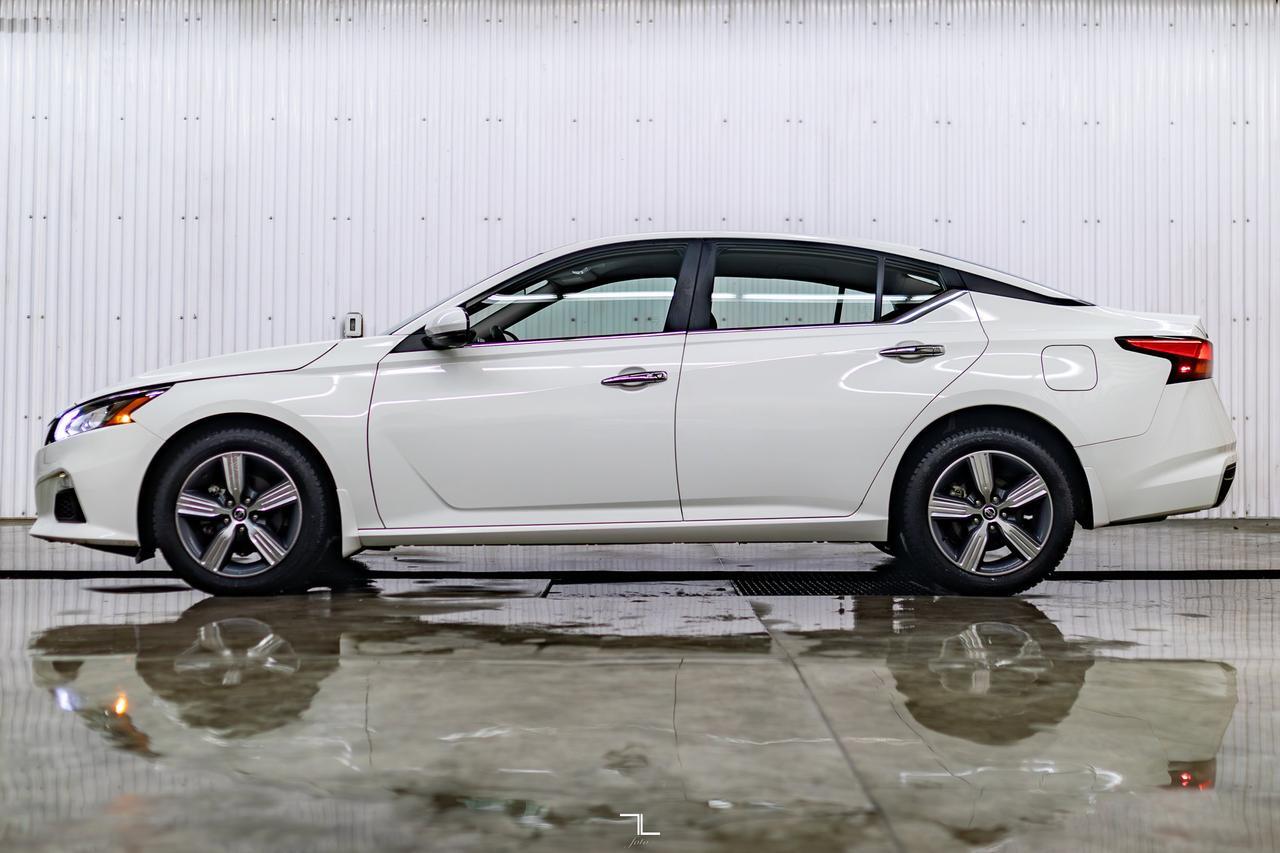 2021 Nissan Altima AWD SE PSeat BCam Red Deer AB