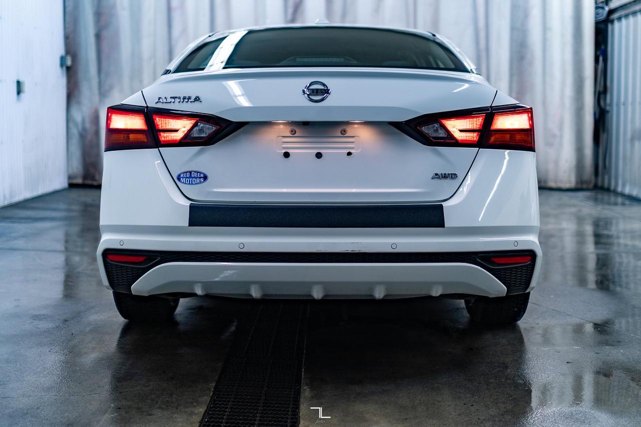 2021 Nissan Altima AWD SE PSeat BCam Red Deer AB
