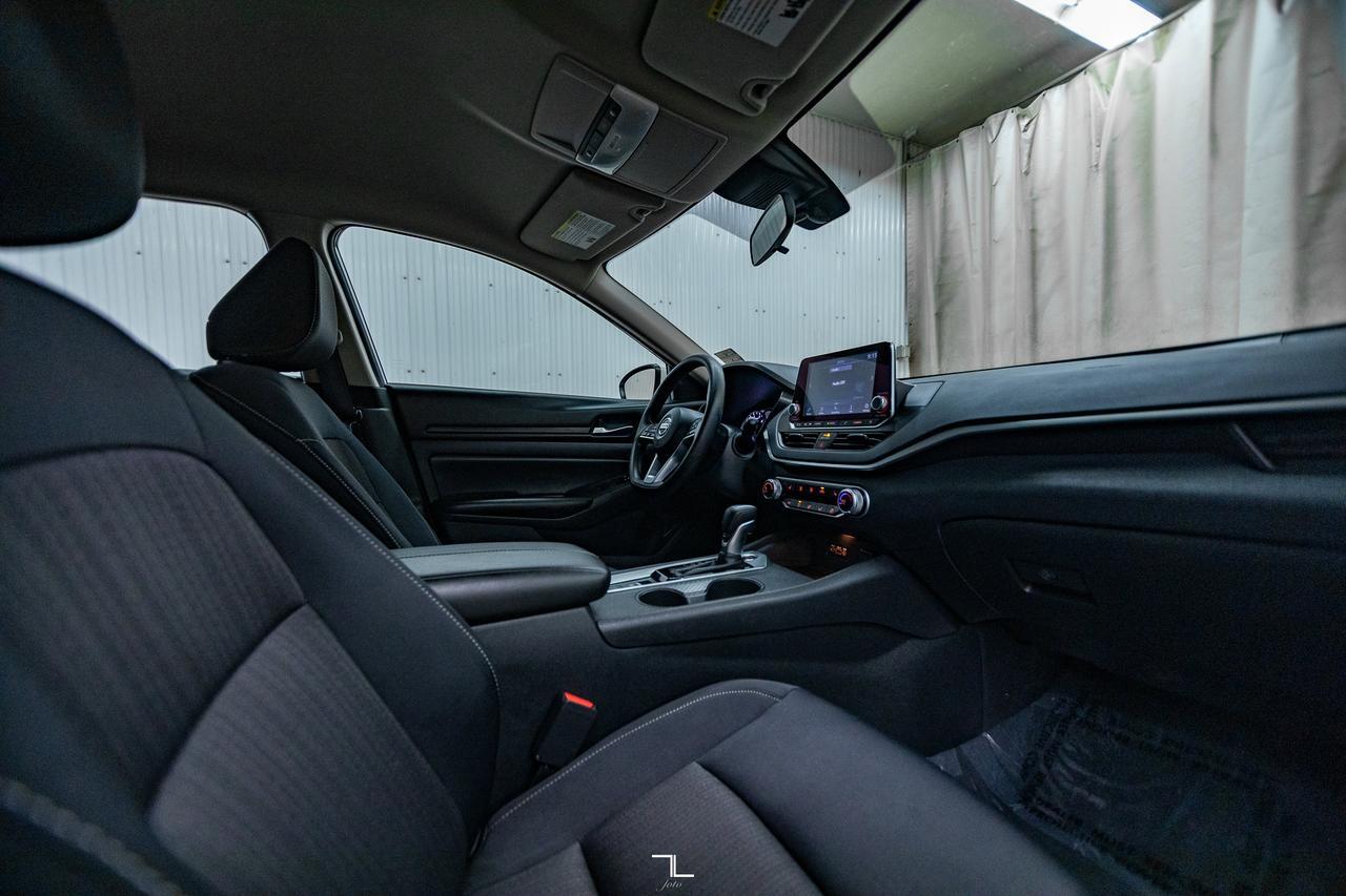 2021 Nissan Altima AWD SE PSeat BCam Red Deer AB