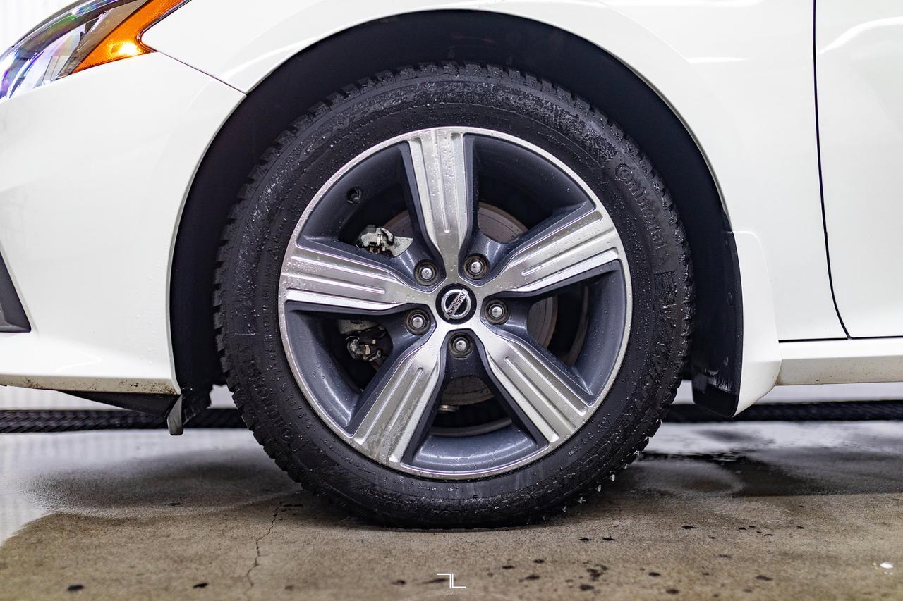 2021 Nissan Altima AWD SE PSeat BCam Red Deer AB