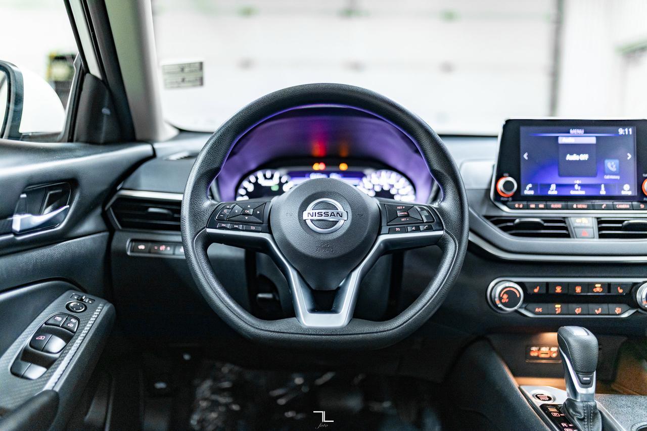 2021 Nissan Altima AWD SE PSeat BCam Red Deer AB