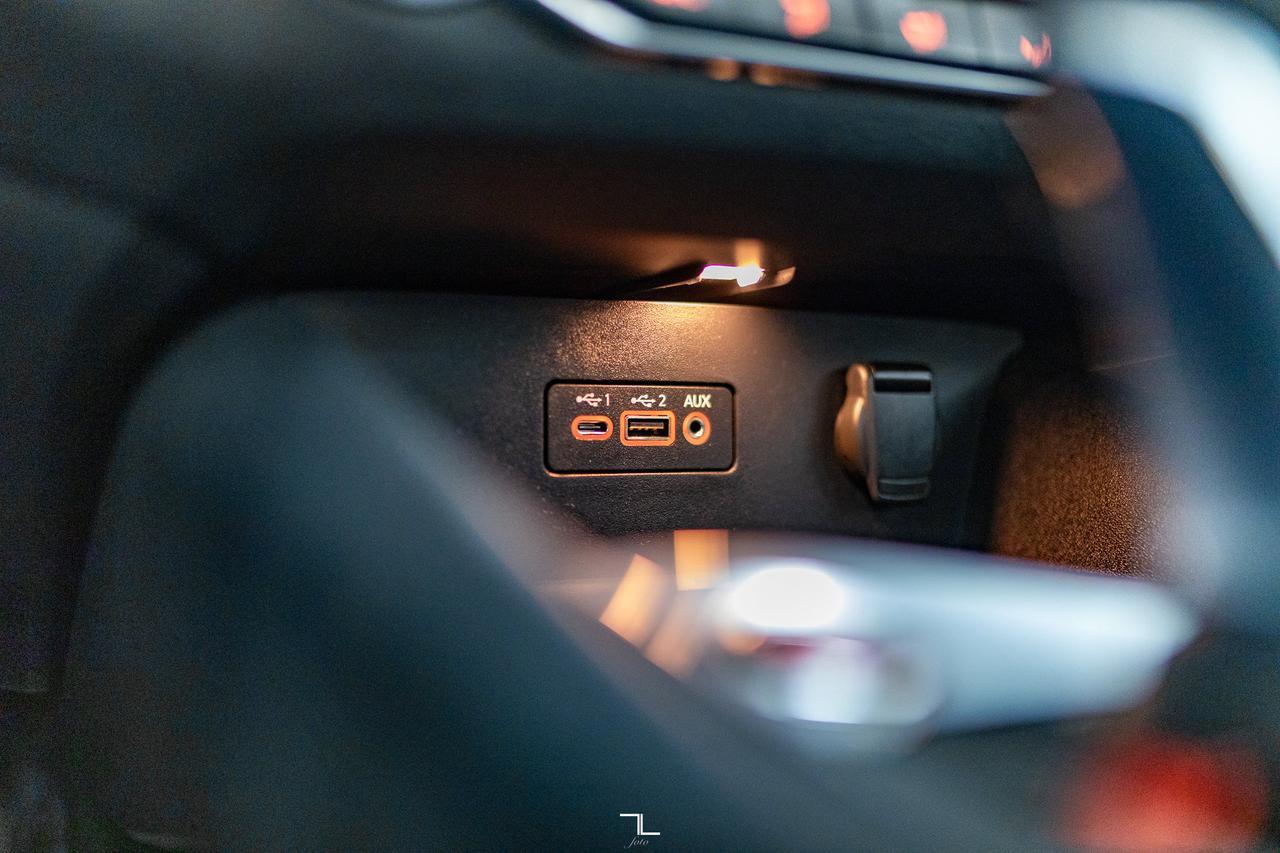 2021 Nissan Altima AWD SE PSeat BCam Red Deer AB