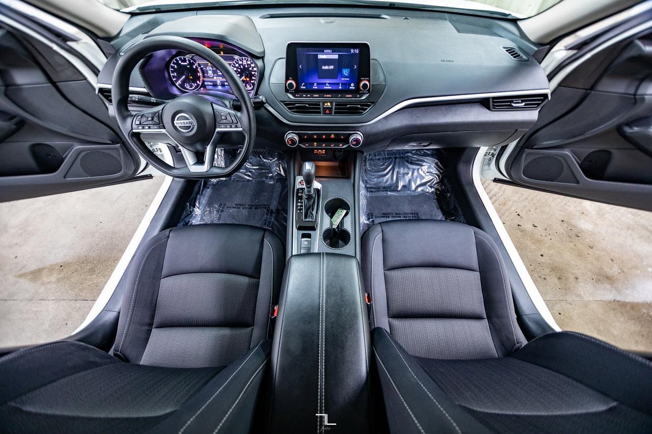 2021 Nissan Altima AWD SE PSeat BCam Red Deer AB