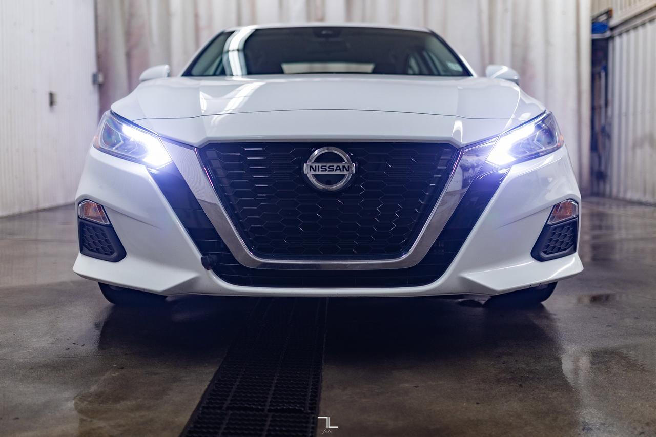 2021 Nissan Altima AWD SE PSeat BCam Red Deer AB