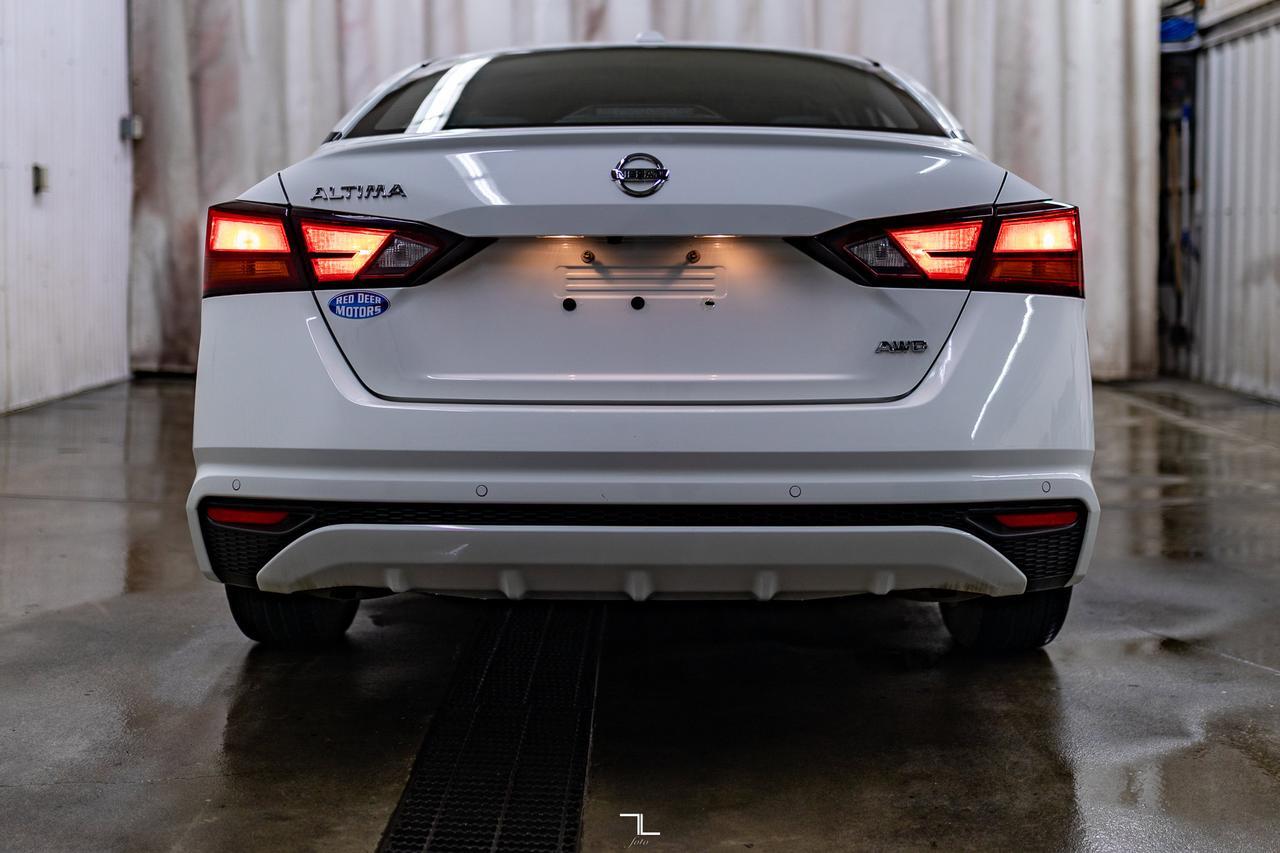 2021 Nissan Altima AWD SE PSeat BCam Red Deer AB