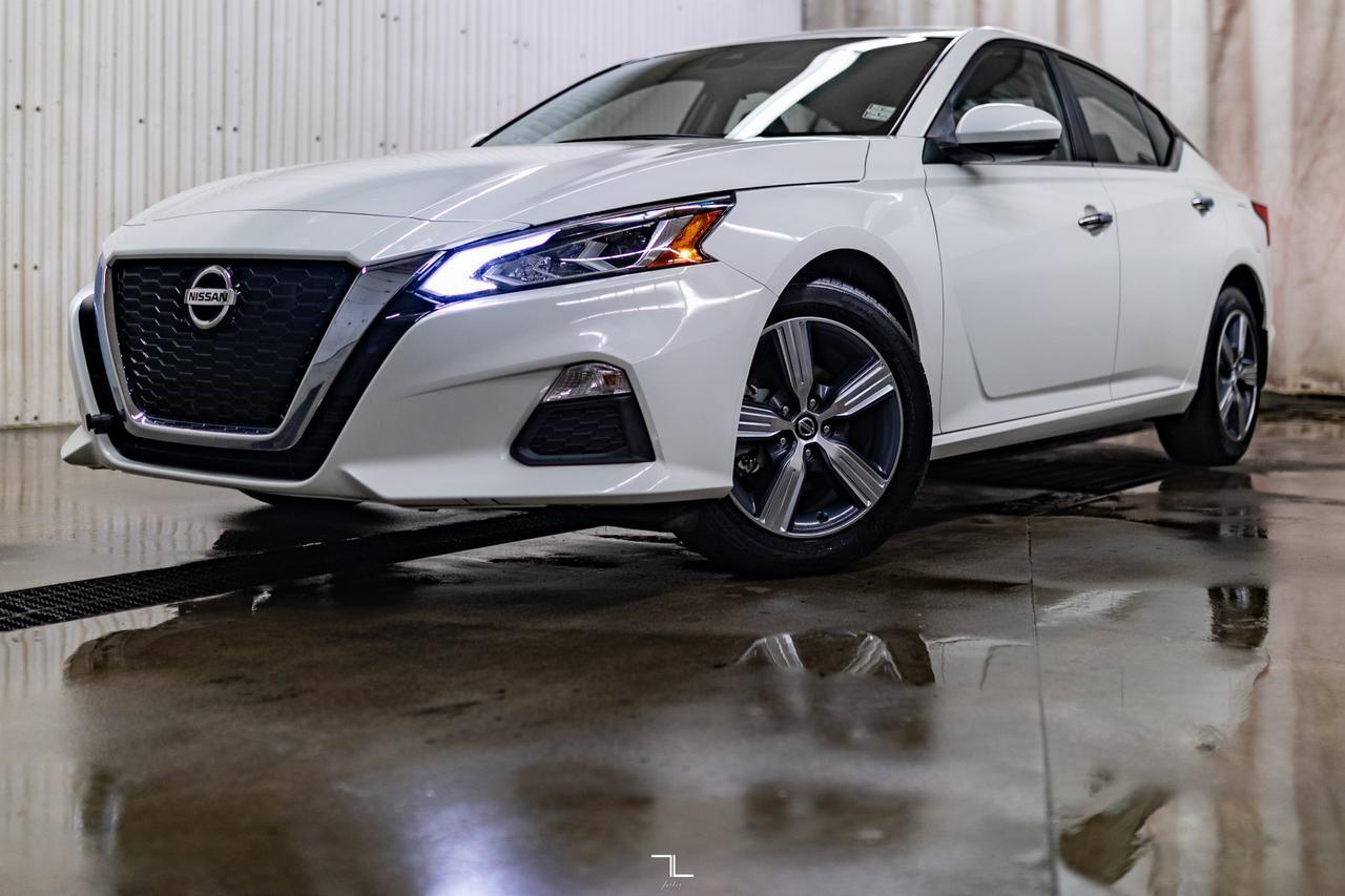 2021 Nissan Altima AWD SE PSeat BCam Red Deer AB