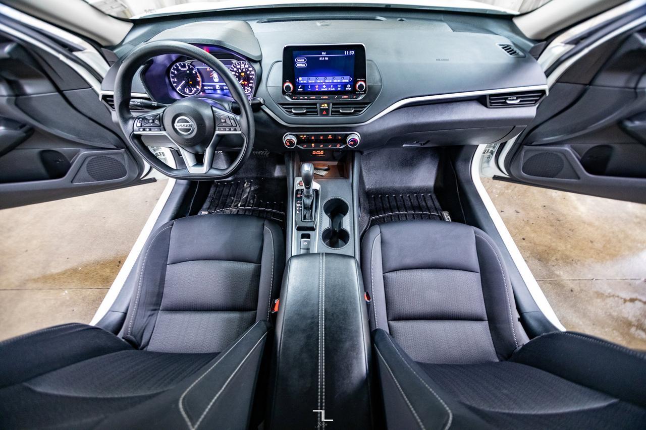 2021 Nissan Altima AWD SE PSeat BCam Red Deer AB