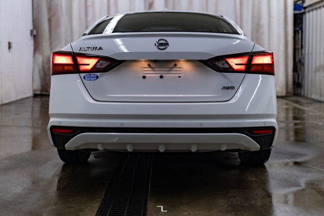 2021 Nissan Altima AWD SE PSeat BCam Red Deer AB