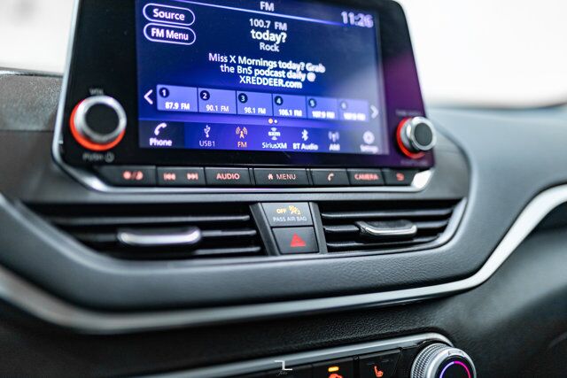 2021 Nissan Altima AWD SE PSeat BCam Red Deer AB