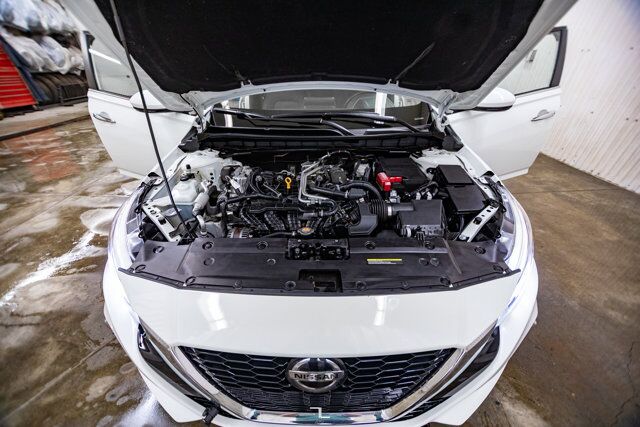 2021 Nissan Altima AWD SE PSeat BCam Red Deer AB