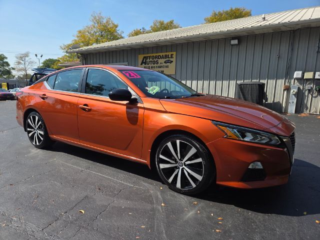 2021 Nissan Altima SR FWD