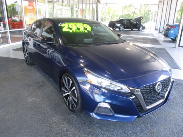 2021 Nissan Altima SR FWD
