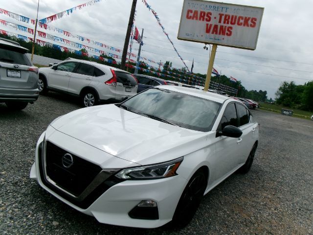 2021 Nissan Altima SR FWD