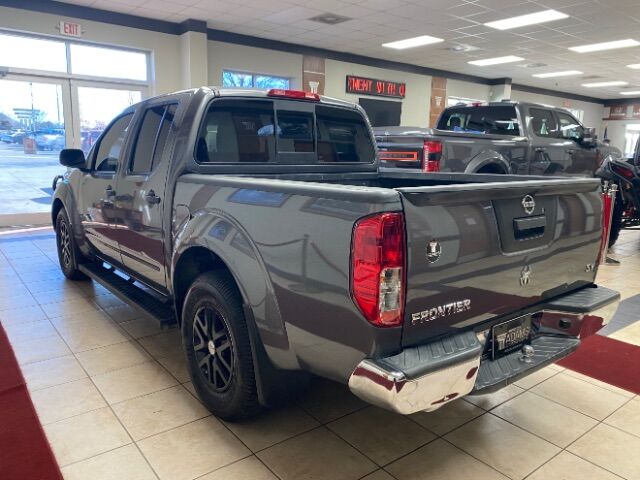 2021 Nissan Frontier Crew Cab SV 4x2