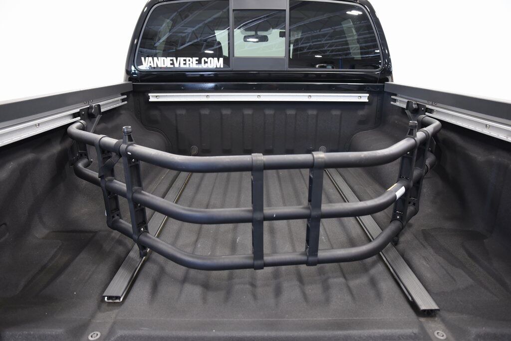 2021 Nissan Frontier PRO-4X Akron