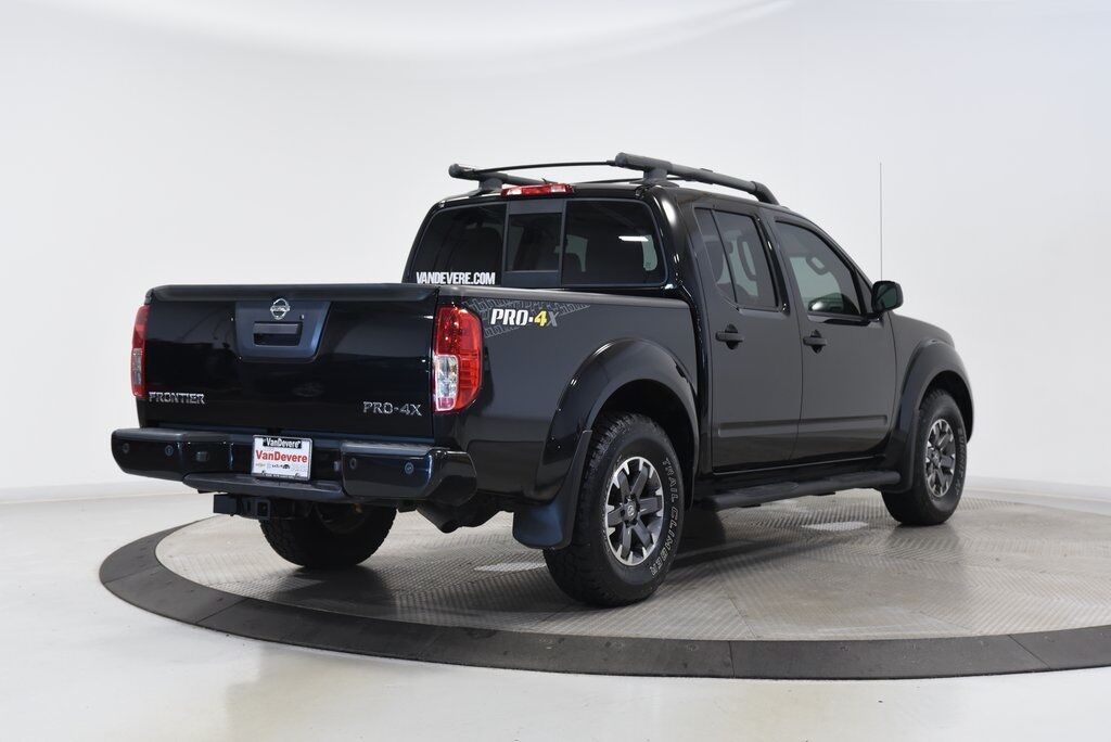 2021 Nissan Frontier PRO-4X Akron