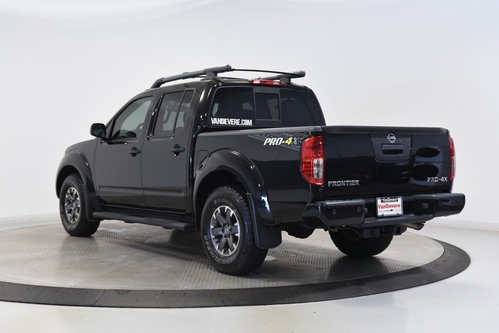 2021 Nissan Frontier PRO-4X Akron