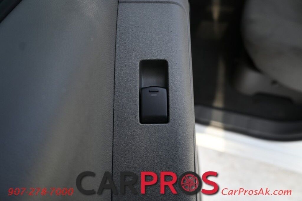 2021 Nissan Frontier S - 3.8L V6 - 4X4 - Crew Cab - Keyless Entry w/ Push To Start - Power Windows & Door Locks - Bluetooth - Backup Camera - Bedliner - Tow Package - 1 Owner - Low Miles Anchorage AK