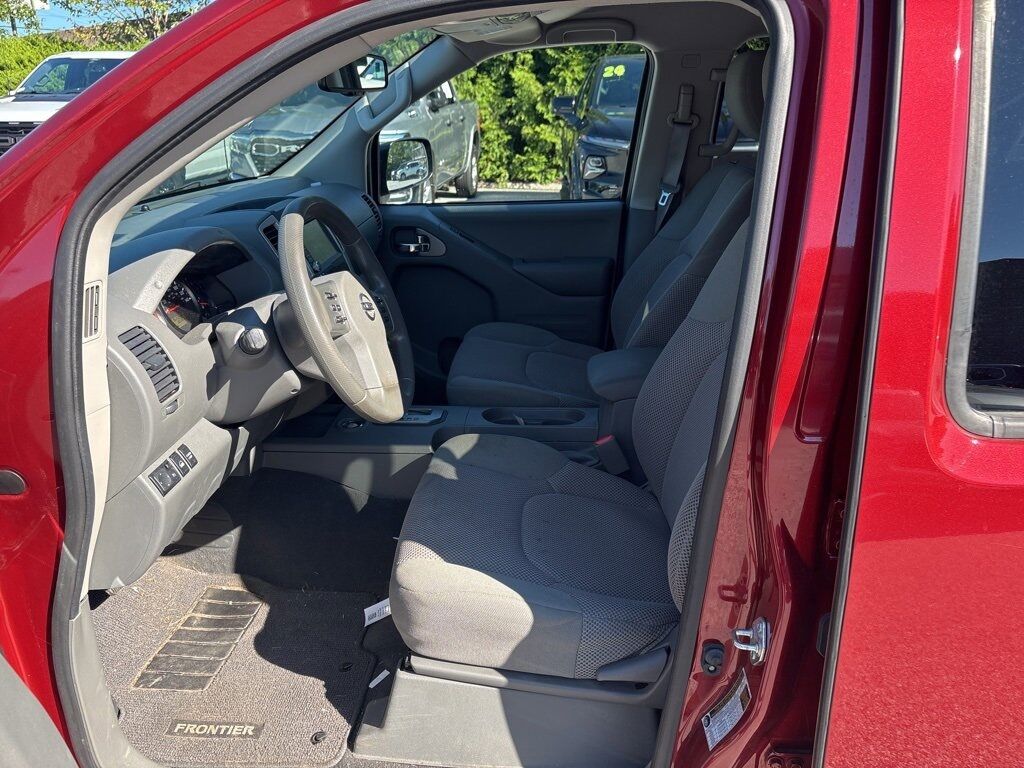 2021 Nissan Frontier SV