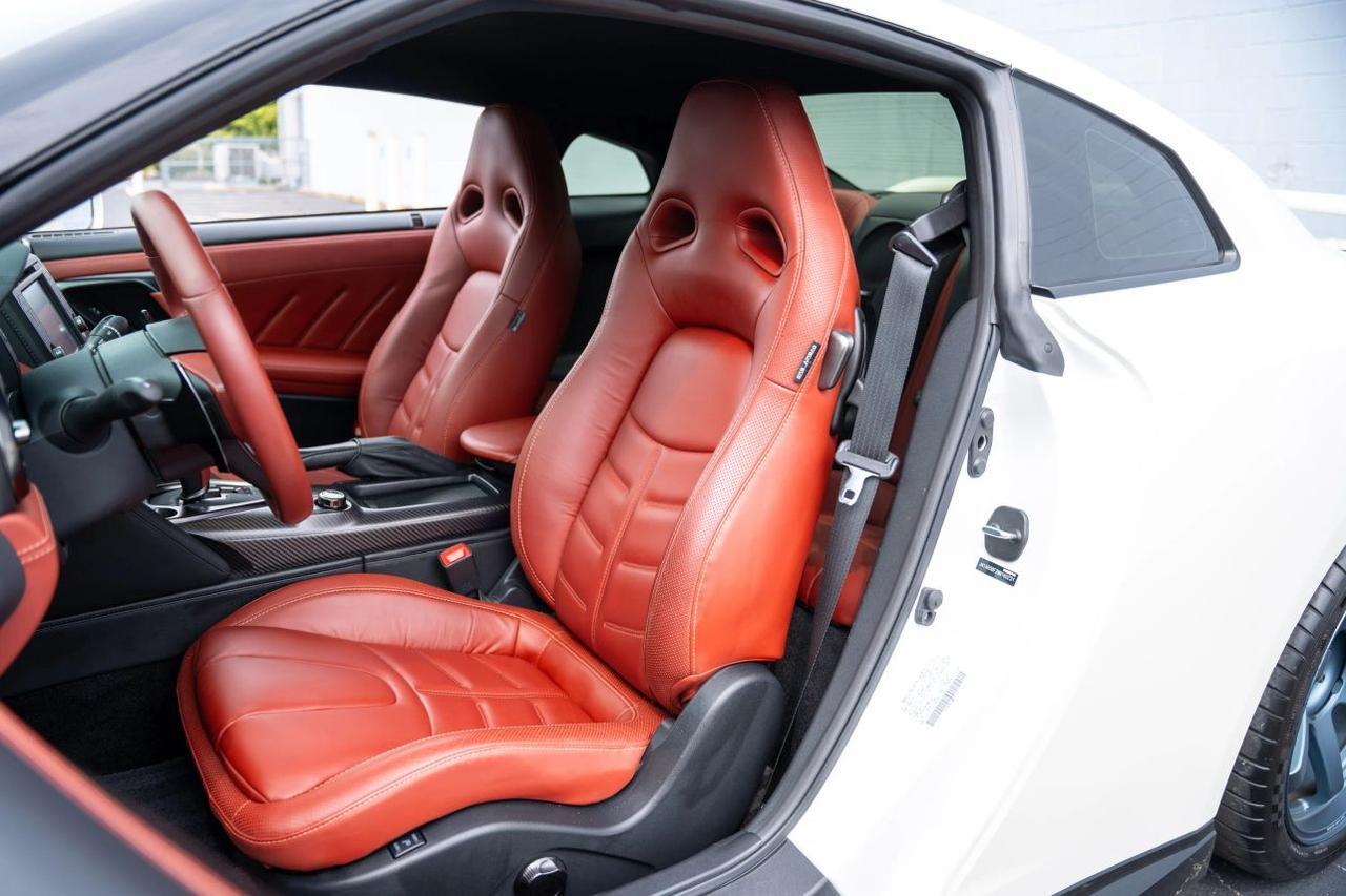2021 Nissan GT-R Premium Coupe 2D St. Louis MO