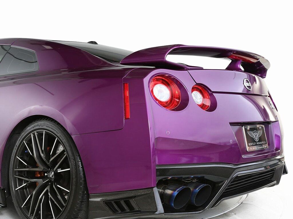 2021 Nissan GT-R Premium photo 8