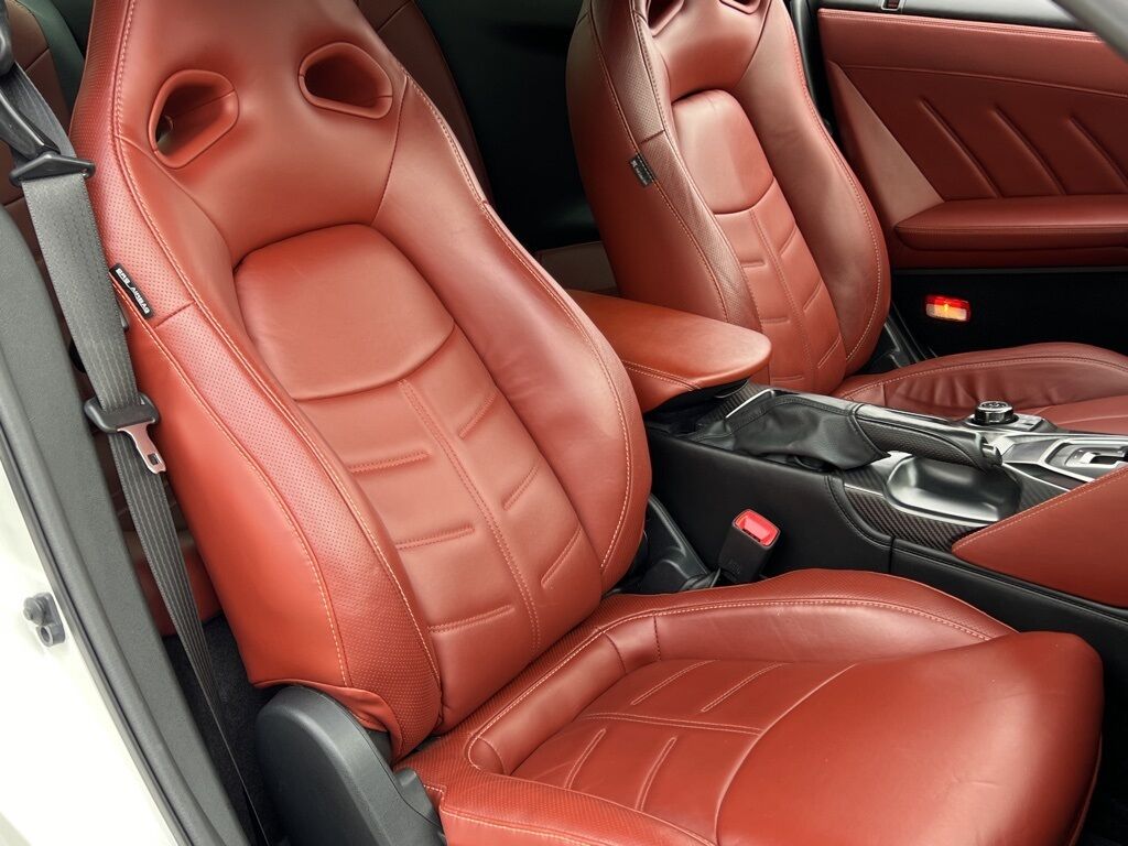 2021 Nissan GT-R Premium photo 34
