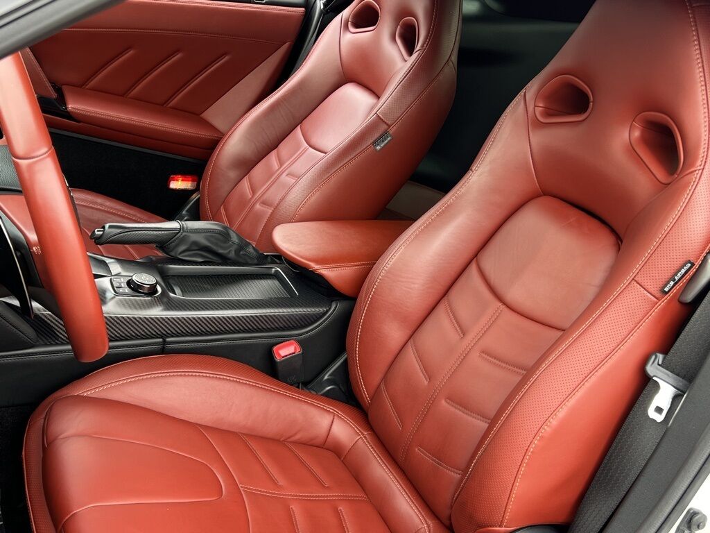 2021 Nissan GT-R Premium photo 17