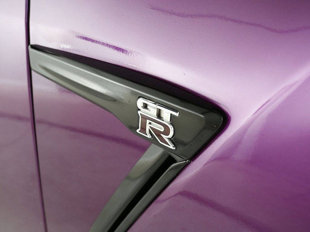 2021 Nissan GT-R Premium photo 13