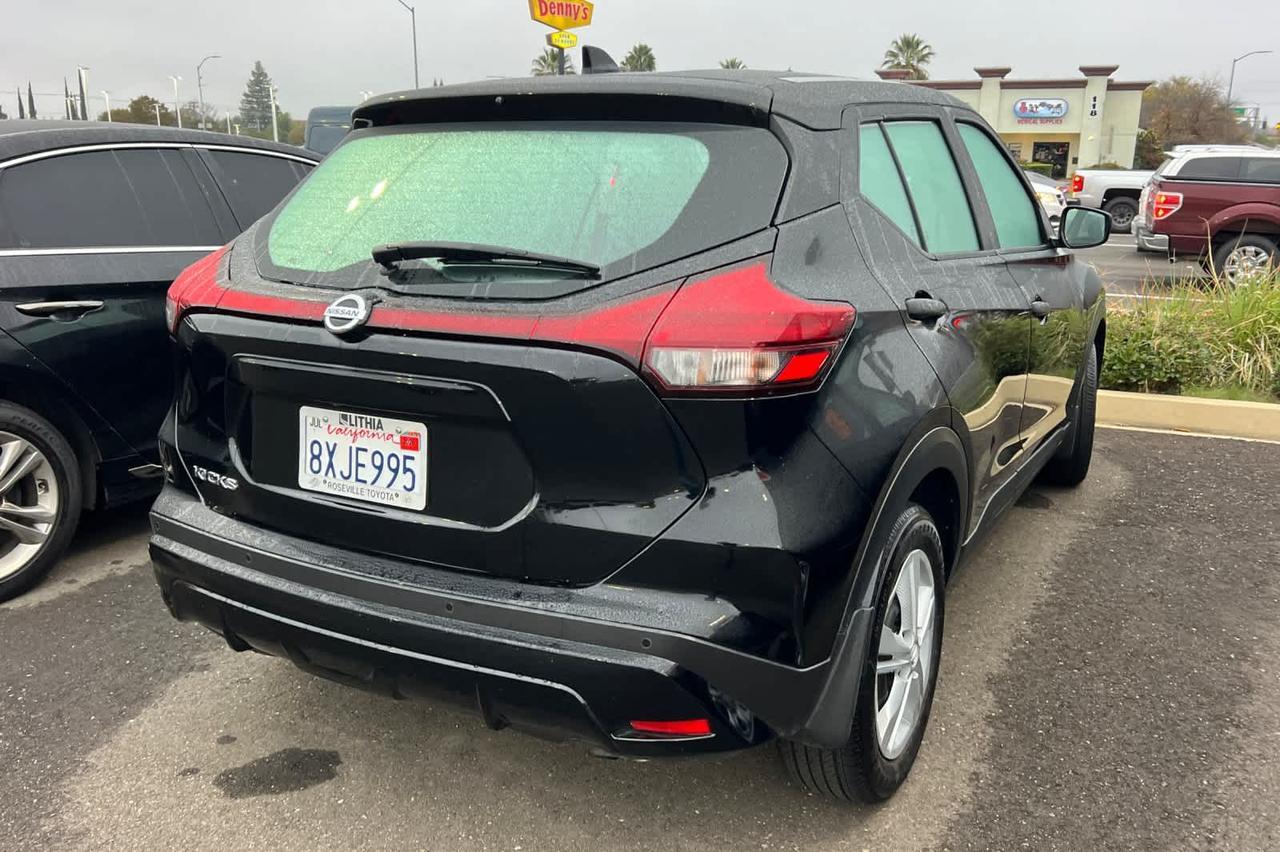 2021 Nissan Kicks S