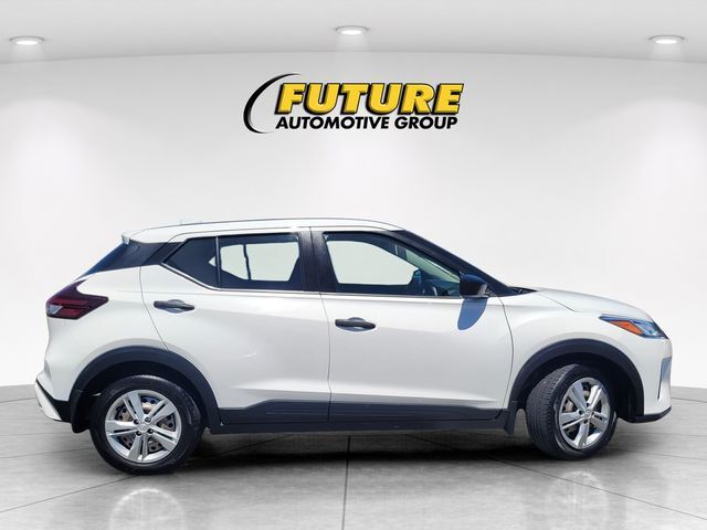 2021 Nissan Kicks S