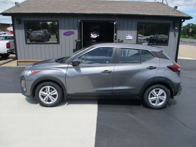 2021 Nissan Kicks S Xtronic CVT