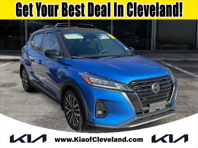 2021 Nissan Kicks SR