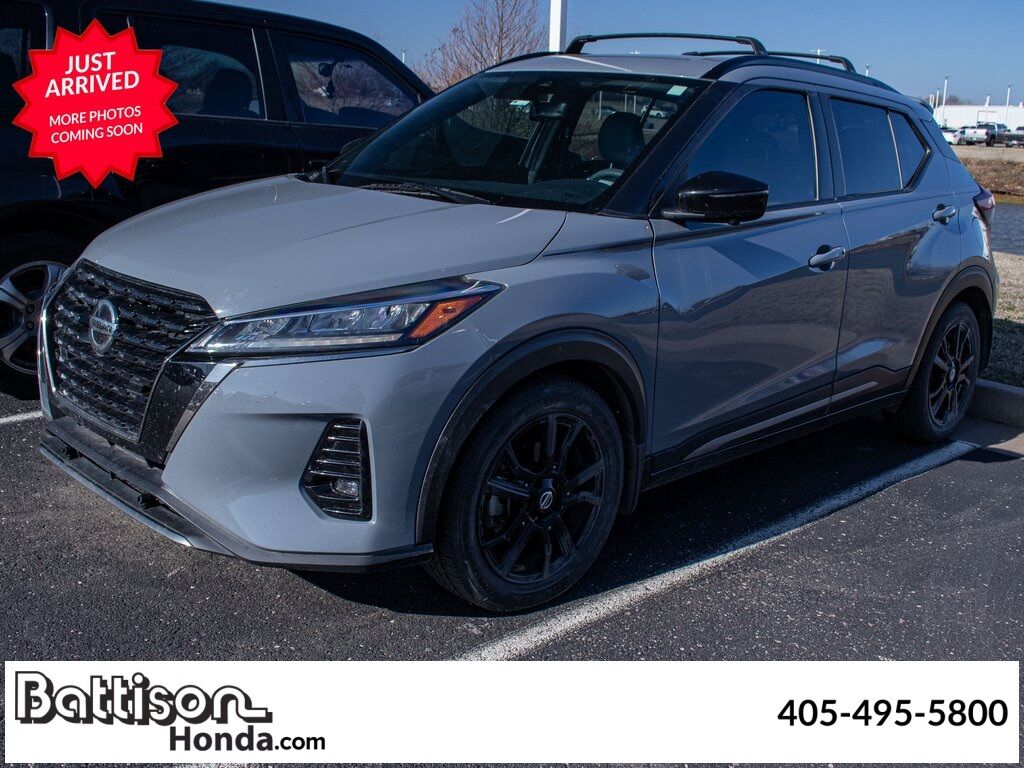 2021 Nissan Kicks SR