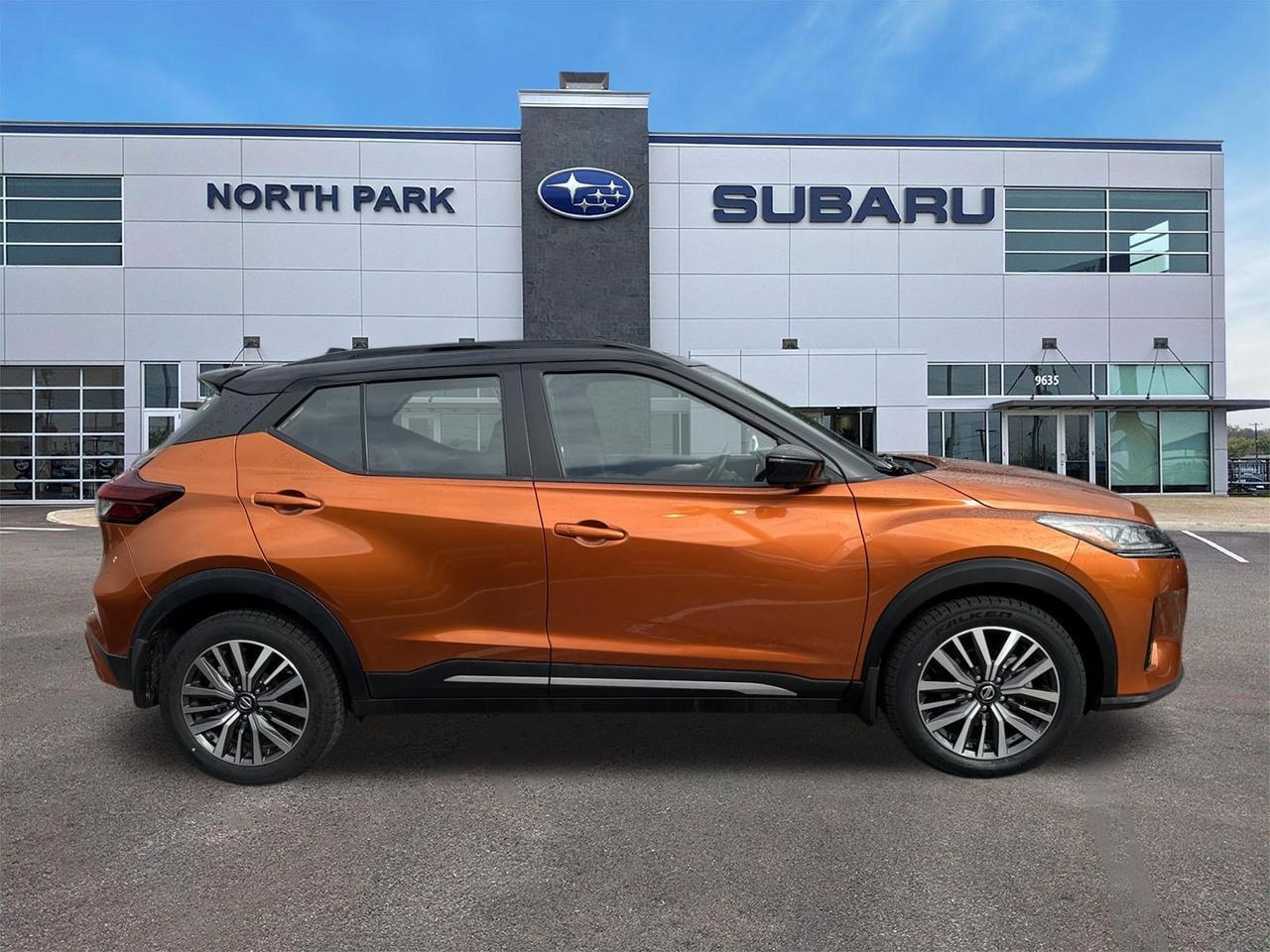2021 Nissan Kicks SR