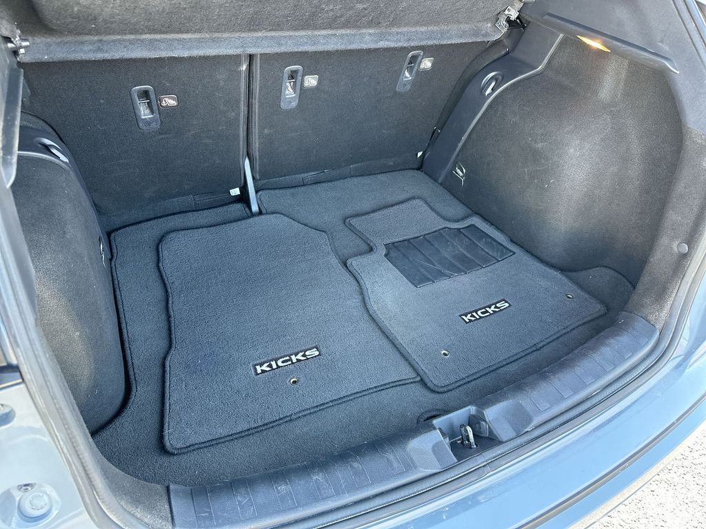 2021 Nissan Kicks SR Tucson AZ